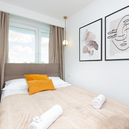 Metro Marymont Apartment By Noclegi Renters Warschau Exterior foto